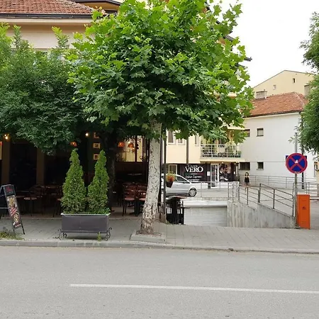 Veselinovic Free Parking 브라네